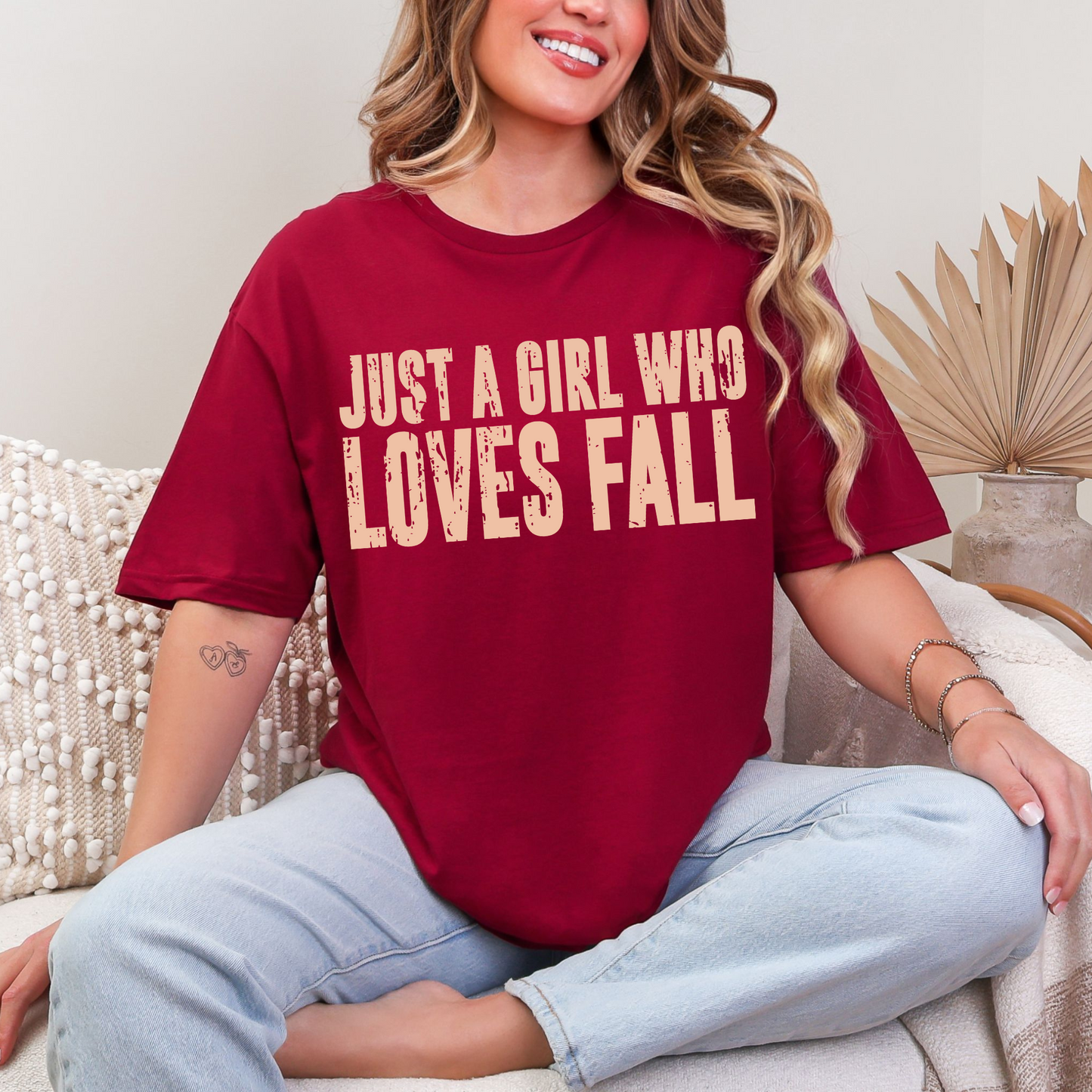Girl Who Loves Fall Graphic Tee