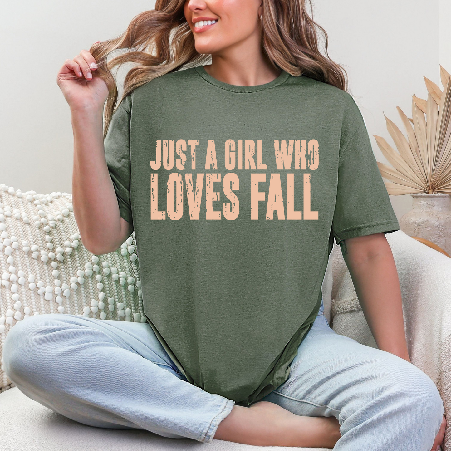 Girl Who Loves Fall Graphic Tee